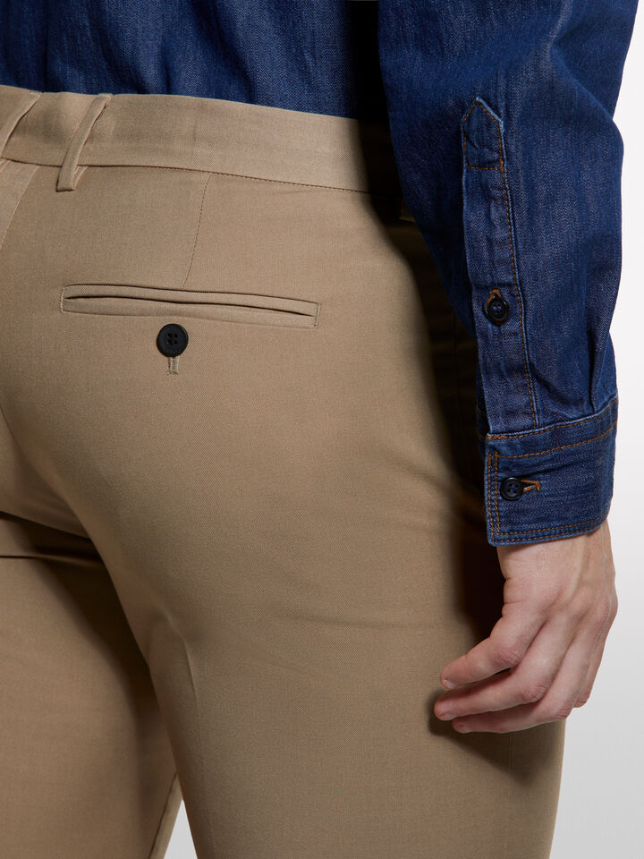 Maßgeschneiderte Hose in Kamelbraun - slim hosen für herren - Camel | Sisley image number 4